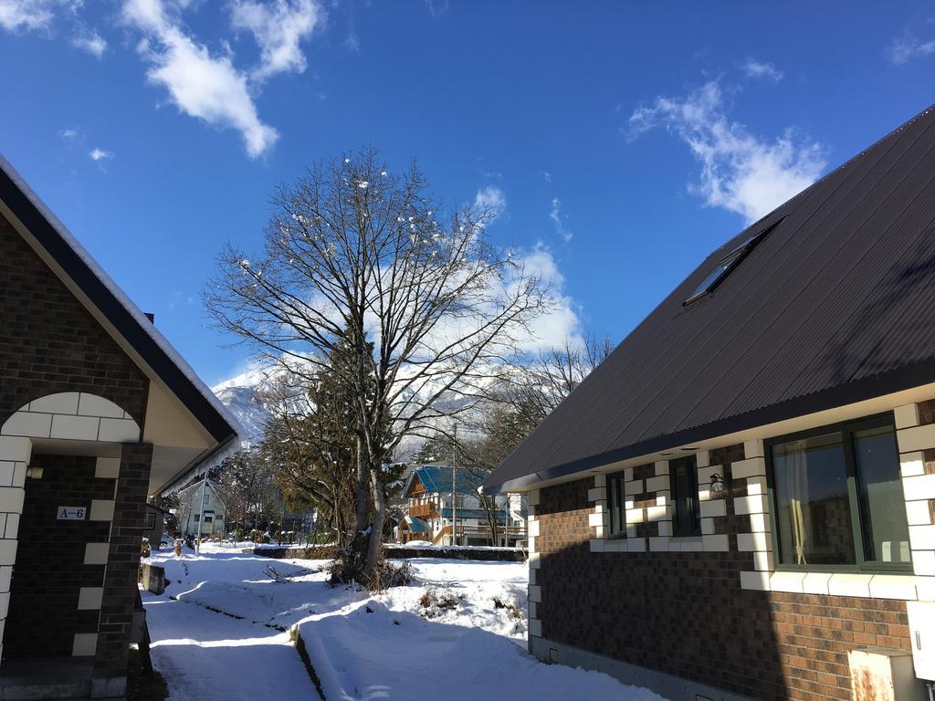 Alpine Chalets האקובה מראה חיצוני תמונה